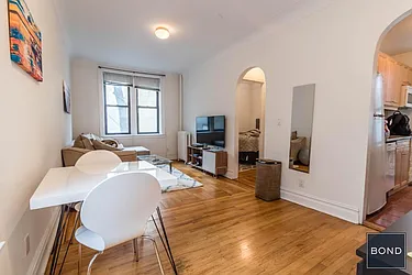 Rented by Bond New York