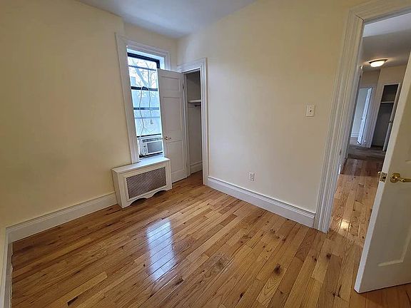 5th image of 29 Cornelia St #Xz