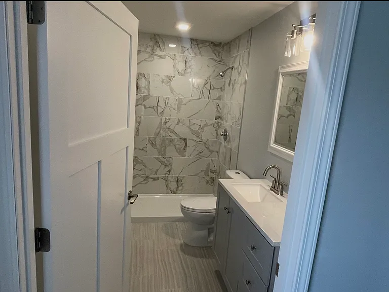 408 Central Ave N — Photo 5