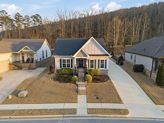 2nd image of 7070 Meadow Way Ln