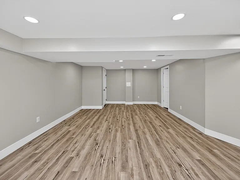 2804 Yankee Rd — Photo 27