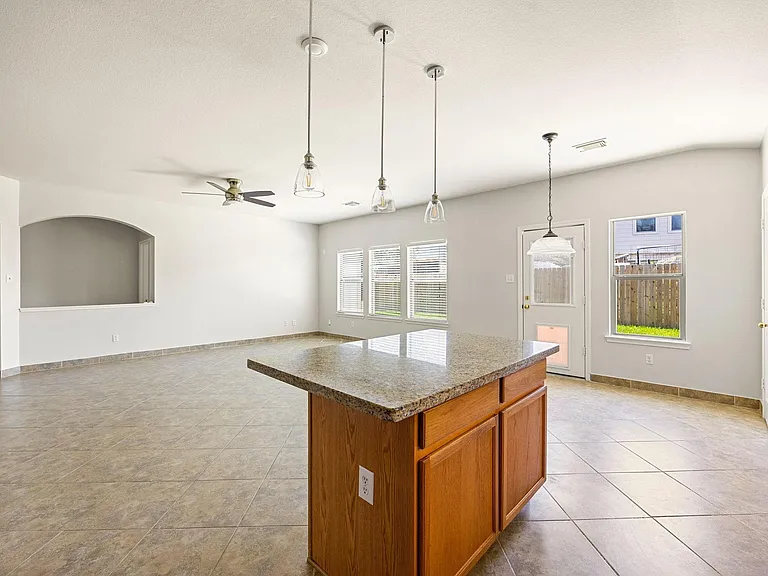 21623 Dalton Spring Ln — Photo 15