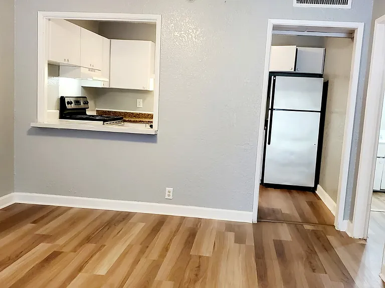 Westridge Apartments — Photo 4
