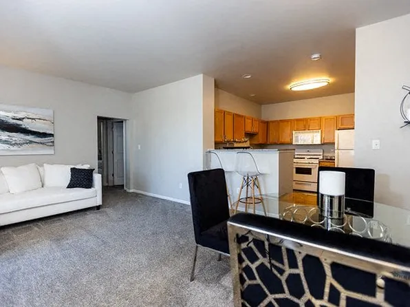 Prairie Point Apartments
