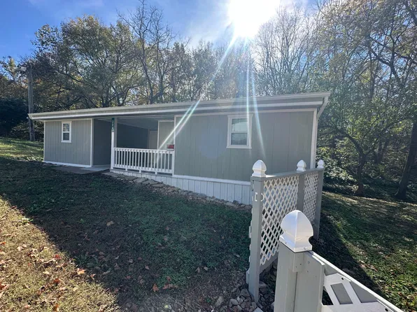 304 Central Ave, Bradfordsville, KY 40009