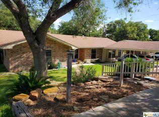 13 Chris James Ave, Lampasas, TX 76550