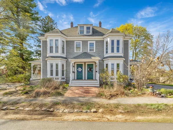3 1/2 Harrison Ave #3H, Amesbury, MA 01913