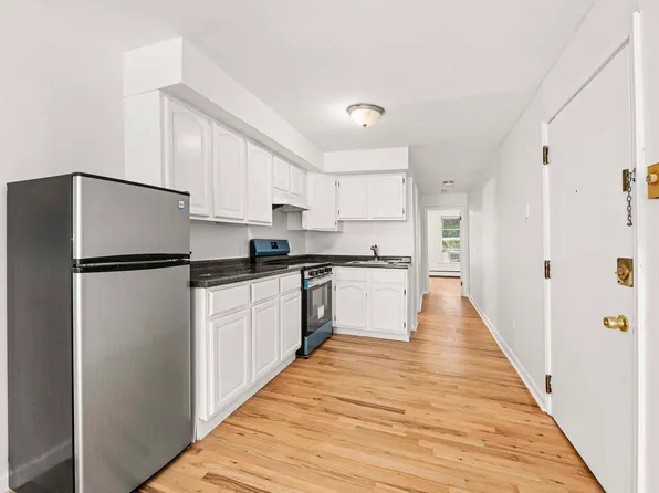 612 2nd St APT 3L, Hoboken, NJ 07030