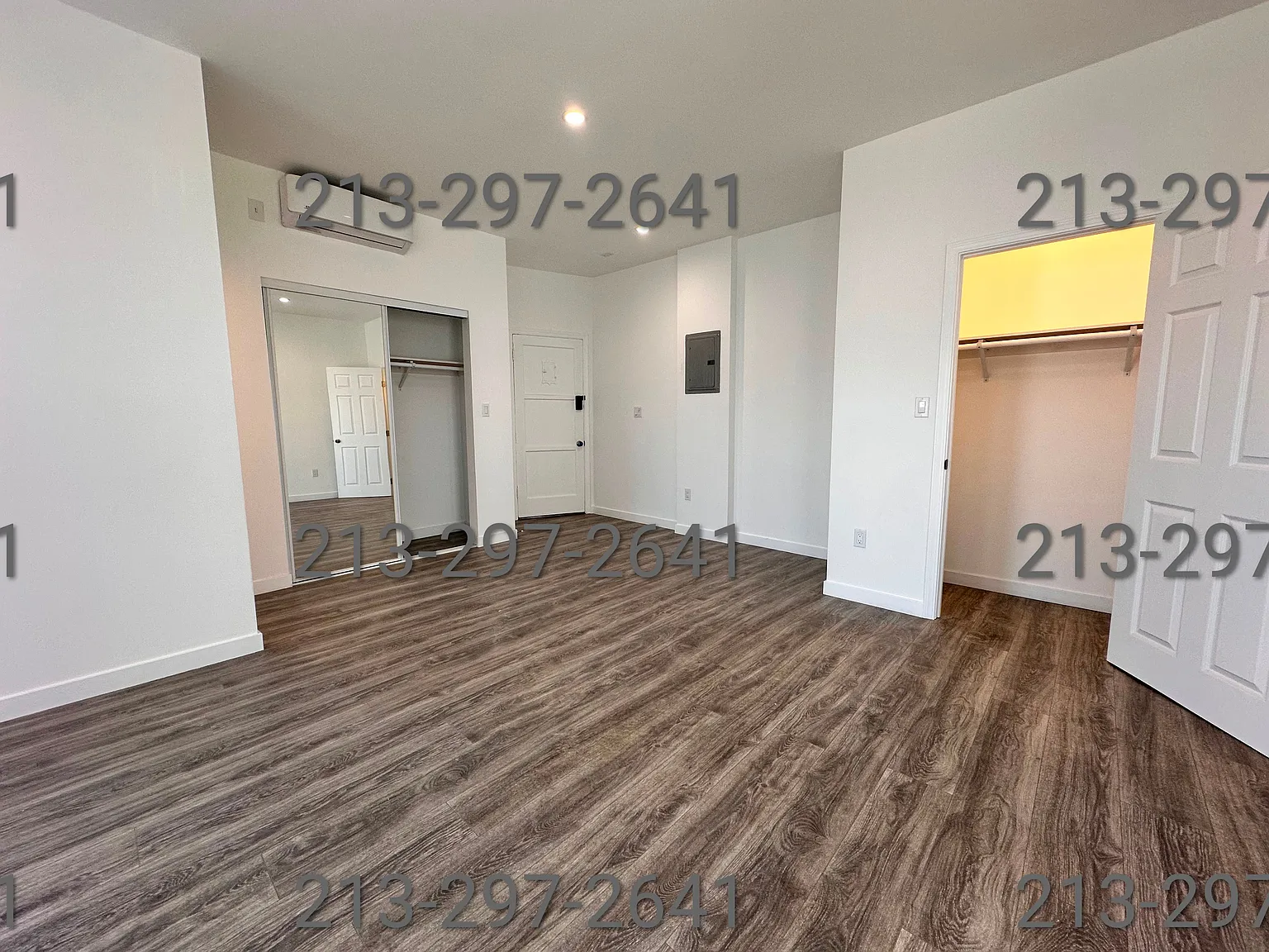 1220 S Harvard Blvd — Photo 3