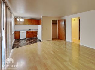 22707 30th Ave S #1, Seattle, WA 98198