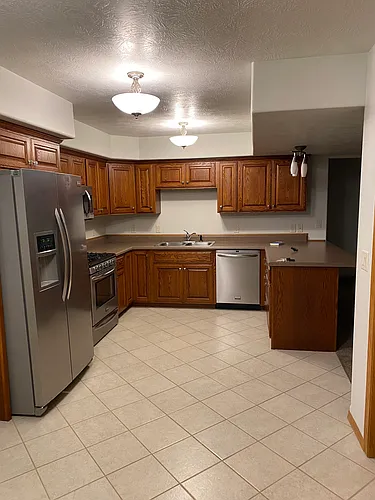 1410 S Lighthouse Pl Photo 1