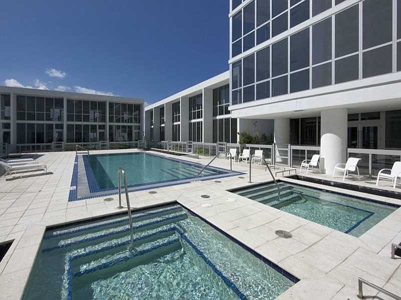 2nd image of 1100 Biscayne Blvd #Marquis