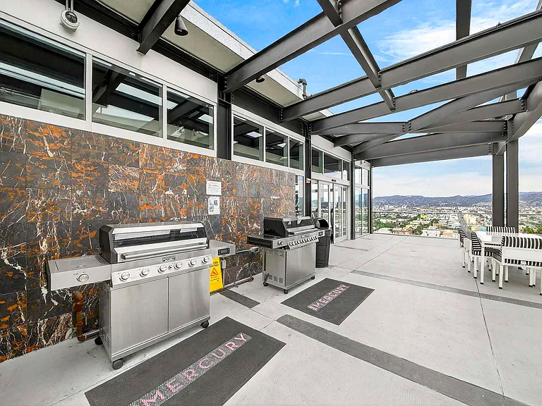 3810 Wilshire Blvd #1405 — Photo 40