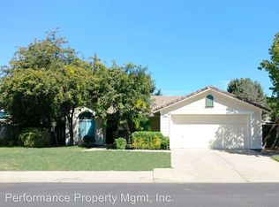 2755 Beverly Ave, Clovis, CA