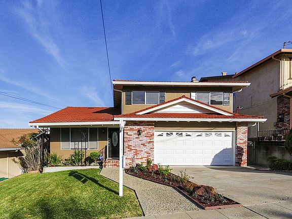 2nd image of 23070 Glenn Ellen Dr