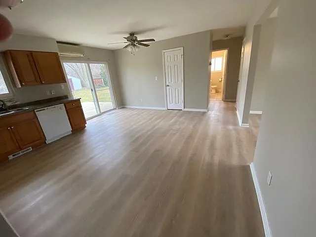 14136 Niagara Dr #1 — Photo 11