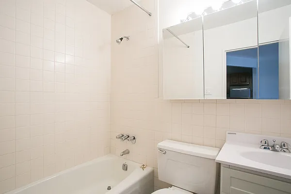 Rented by MNS | media 12