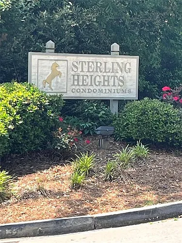138 Sterling Ct Photo 1