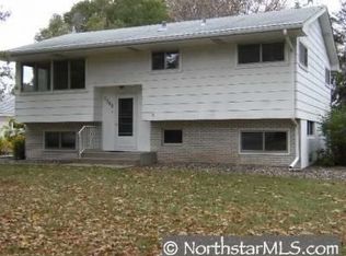 7768 Woodlawn Dr, Mounds View, MN 55112