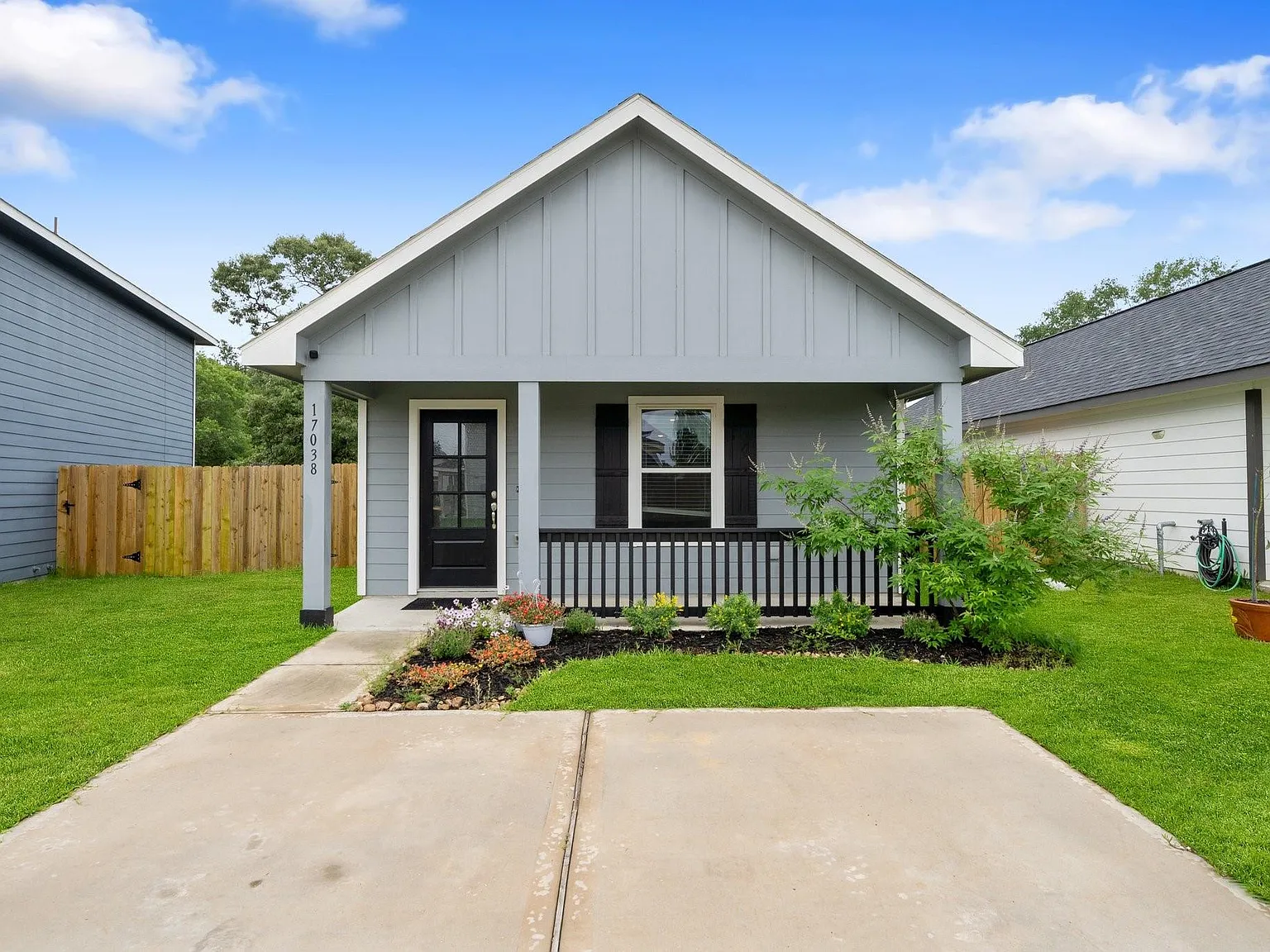 3 bed, 2.0 bath, 900 sqft, $1,650 — Photo 4