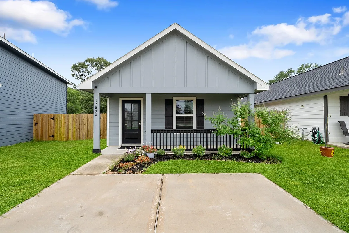 Building Photo - 17038 Marie Village Dr