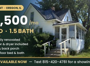 809 S 5th St, Oregon, IL 61061