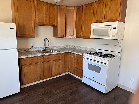 5th image of 1874 Grand Ave APT C