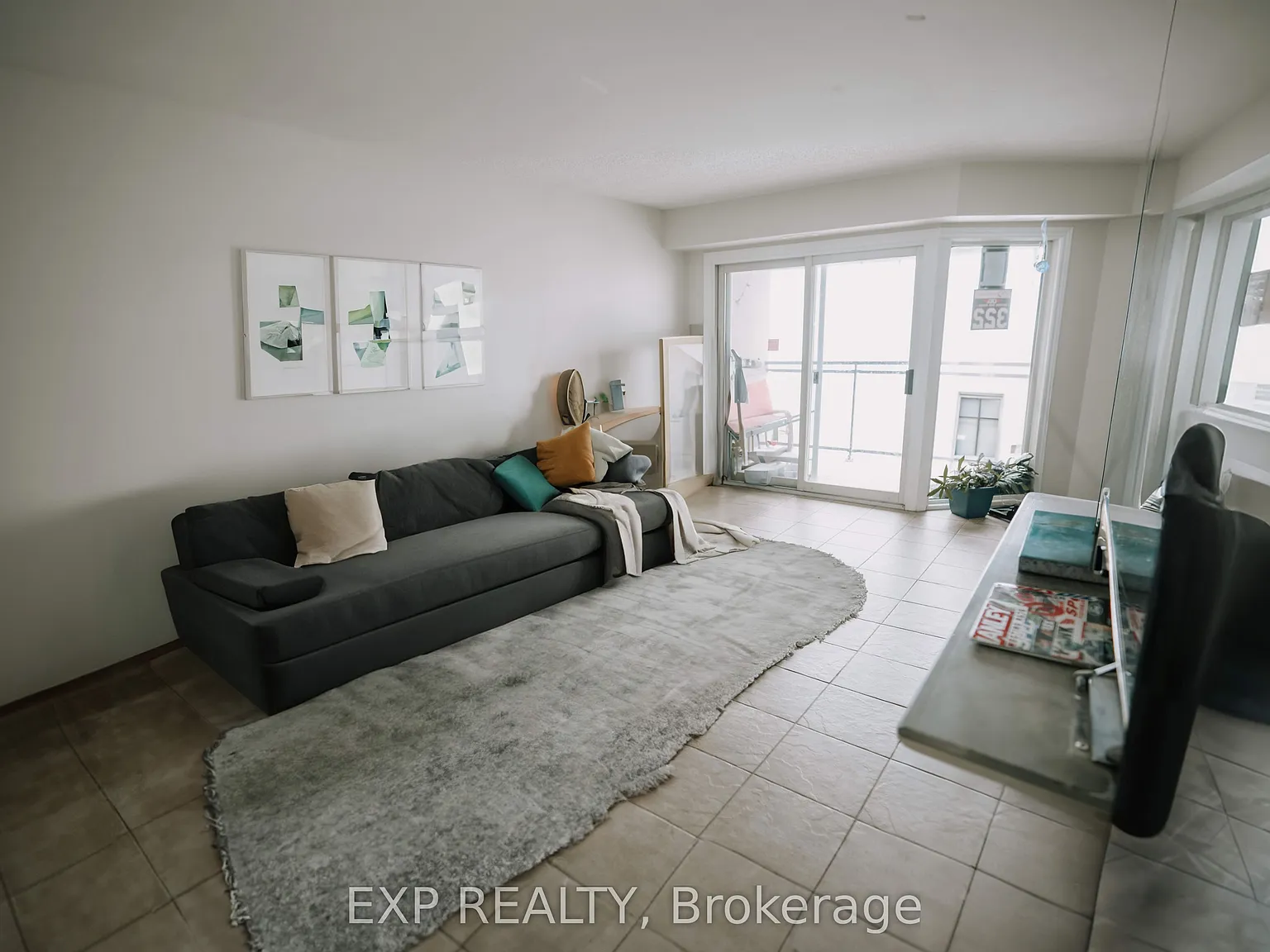 2 bed, $1,800 — Photo 1