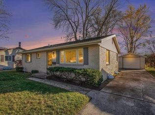 2740 Kettering Dr, South Bend, IN 46635
