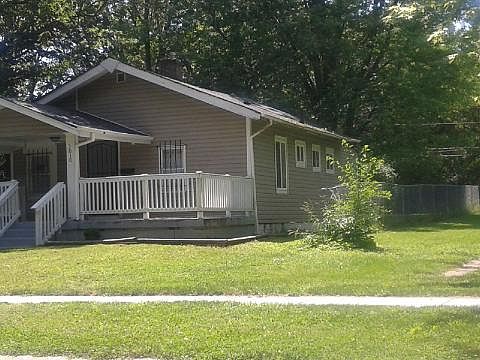 2nd image of 3010 Ralston Ave