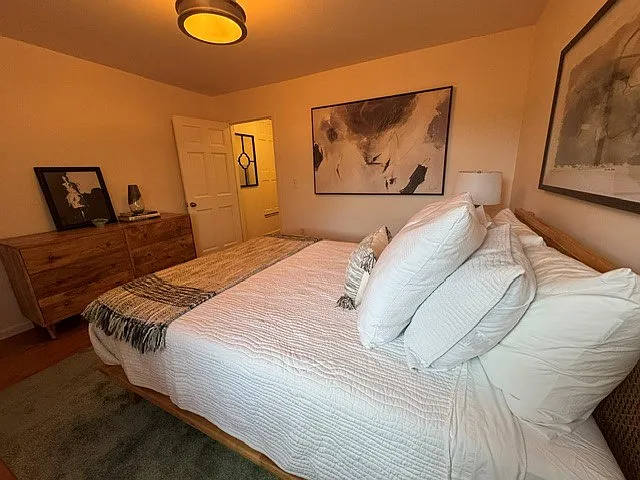 7555 Greenly Dr #1B — Photo 5