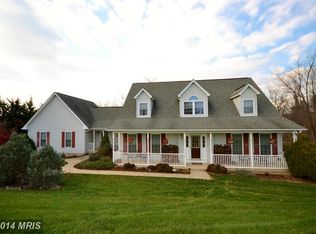 992 Mountaineer Ct, Westminster, MD 21157