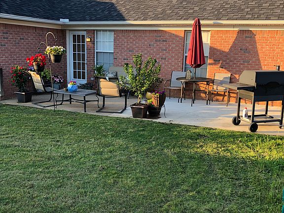 2nd image of 128 Shelbi Dr