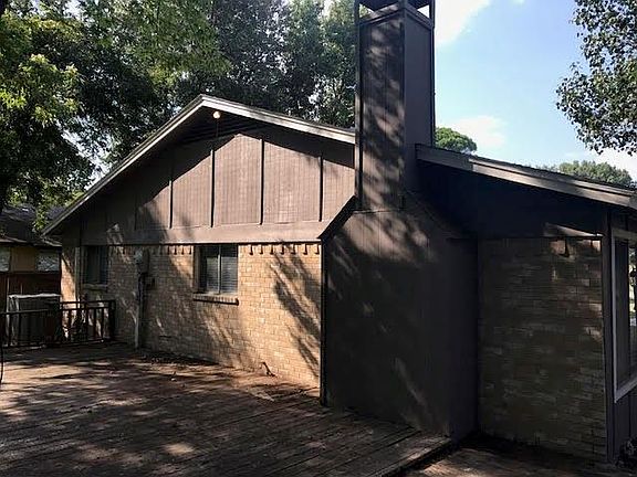 3rd image of 514 Meadowglen Dr