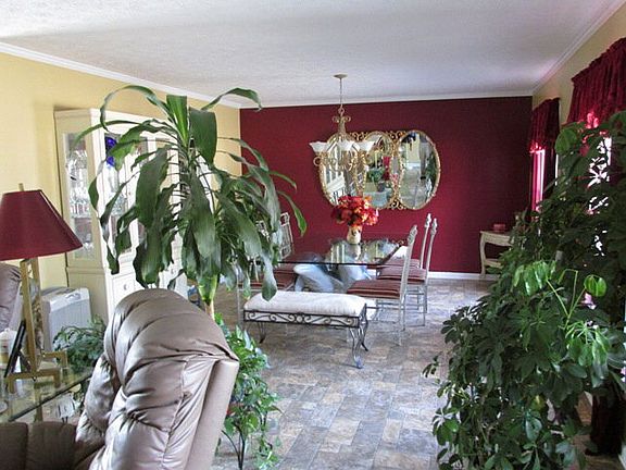 4th image of 107 Fairway Dr