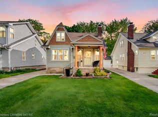 820 E 2nd St, Royal Oak, MI