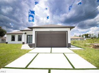 1021 Anson Ave, Lehigh Acres, FL 33971