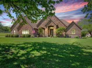 100 Meadow Arbor Dr, Weatherford, TX 76085