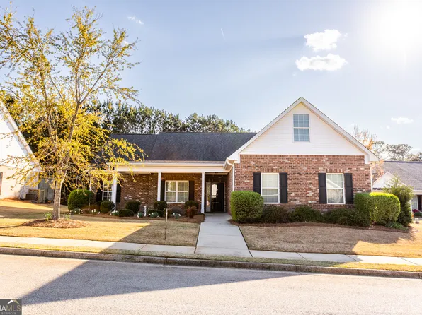 237 Park Place Trl, Social Circle, GA 30025