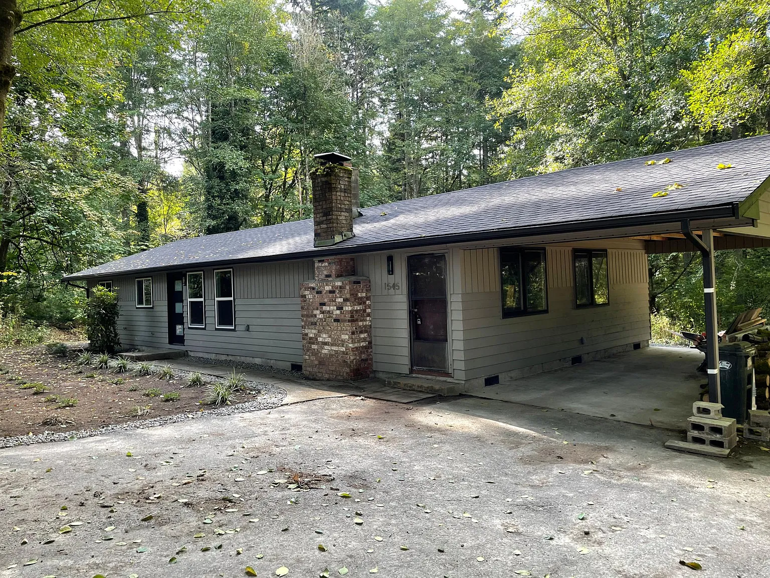 3 bed, 1100 sqft, $2,450 — Photo 1
