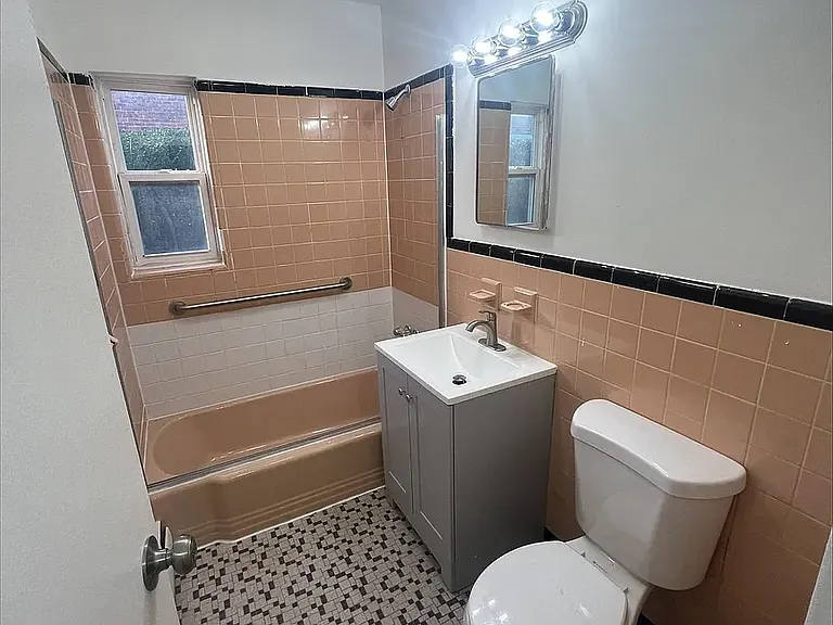 371 Bath Ave #23 — Photo 6