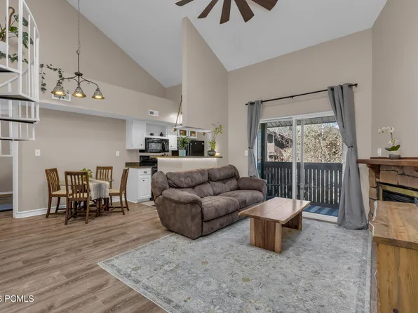 6821 N 2200 W APT 11K, Park City, UT 84098