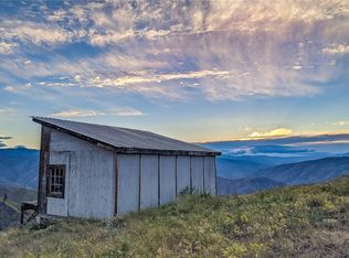 72 Bobcat Ln, Orondo, WA 98843