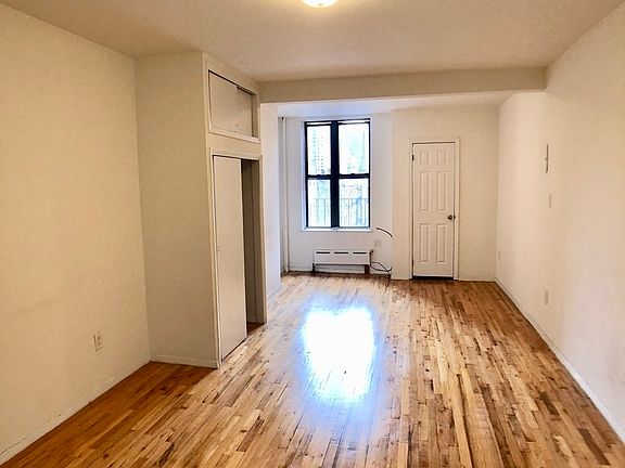 5th image of 1575 3rd Ave APT 4C