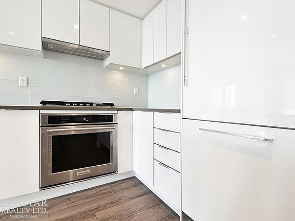3rd image of 2388 Madison Ave N