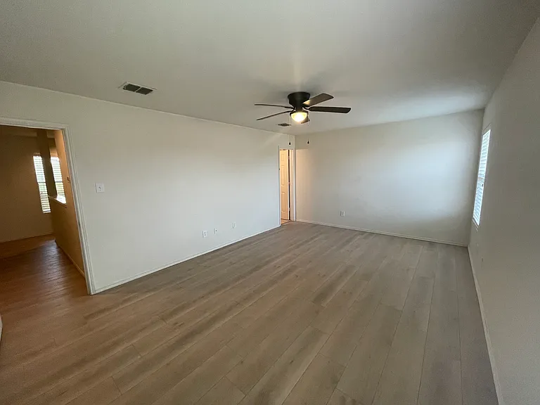 1421 Puerto Lago Dr — Photo 15