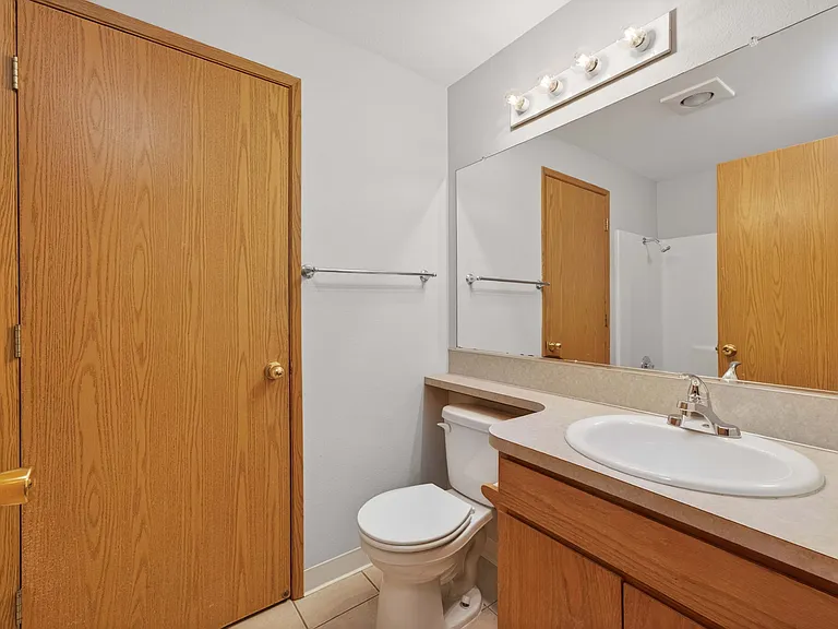 17005 NE 21st St — Photo 15