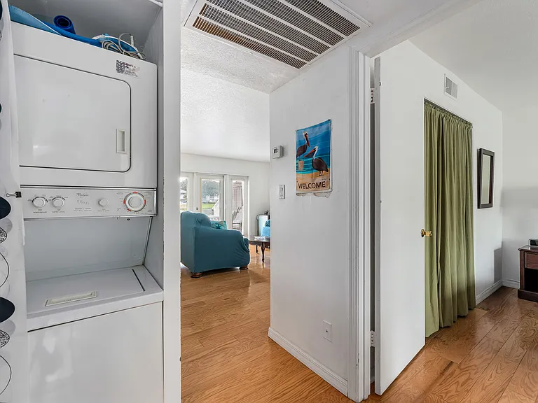 204 Pompano Dr SE #A — Photo 28