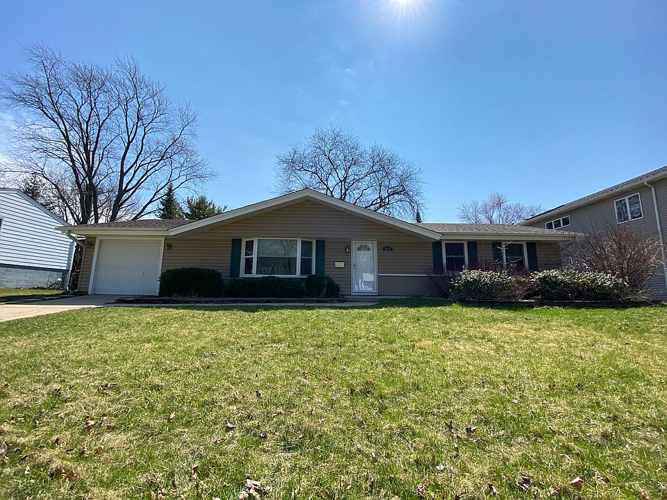 1st image of 1407 Somerset Ln
