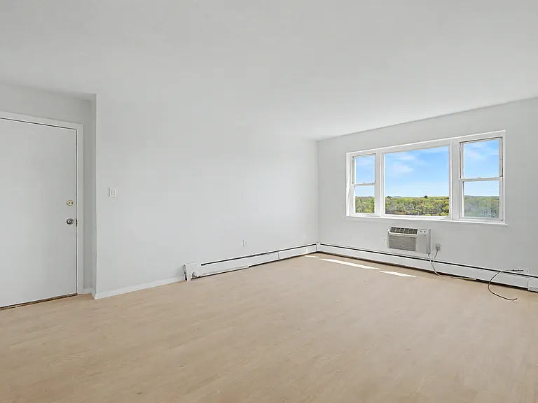 21-2C Spring St #C2 — Photo 3